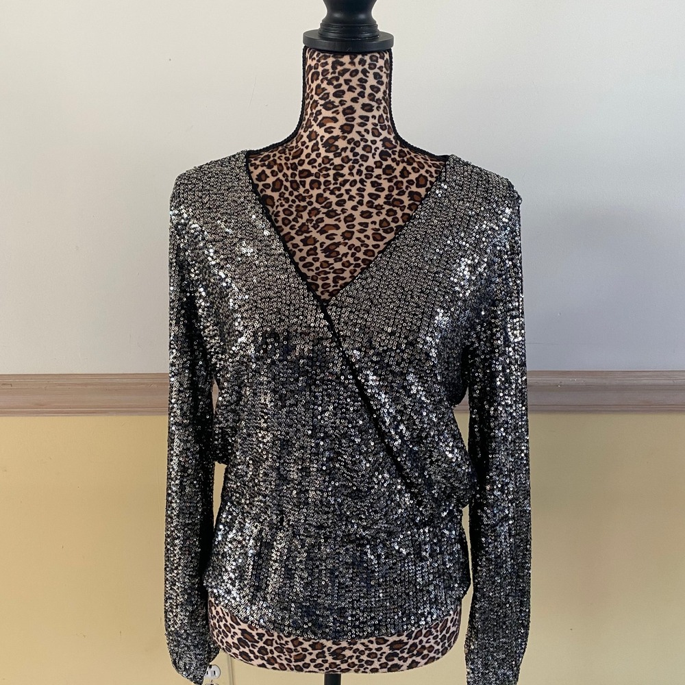 White House Black Market Women Sequin Surplus Top Grey Sparkle Long Sleeve S‎